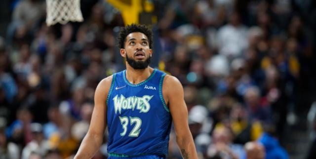 重磅交易！尼克斯送出兰德尔迪文琴佐 得到唐斯