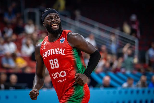华体会入口-从被国王扫地出门到绿军夺冠，NBA首位葡萄牙球星的逆袭之路
